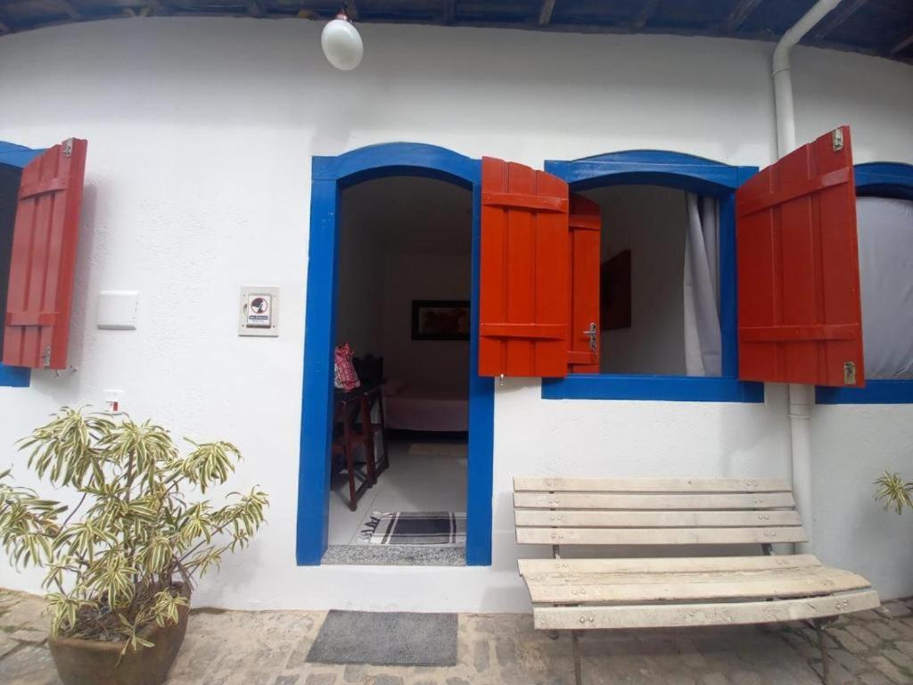 Refúgio Ouro Fino 4 Kitnets Casas E Сasa de vacaciones Parati